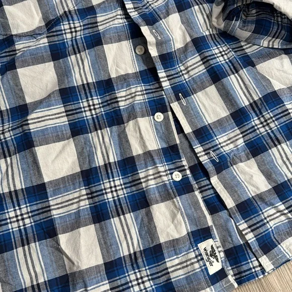 Wrangler button down - Picture 3 of 6